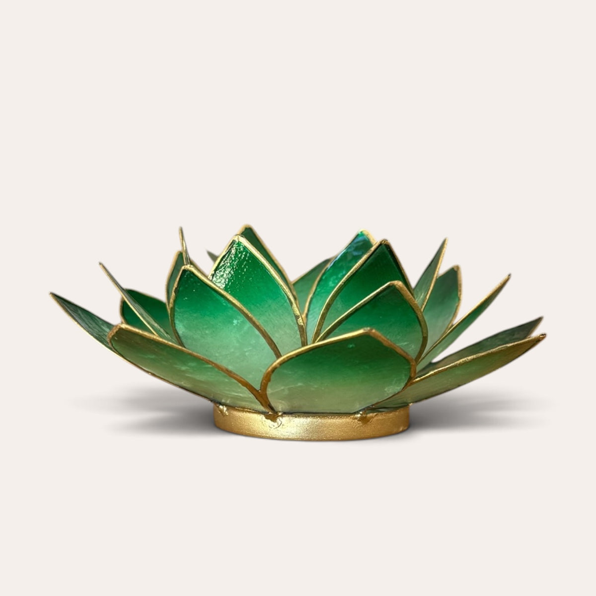 פמוט לוטוס ירוק אומברה