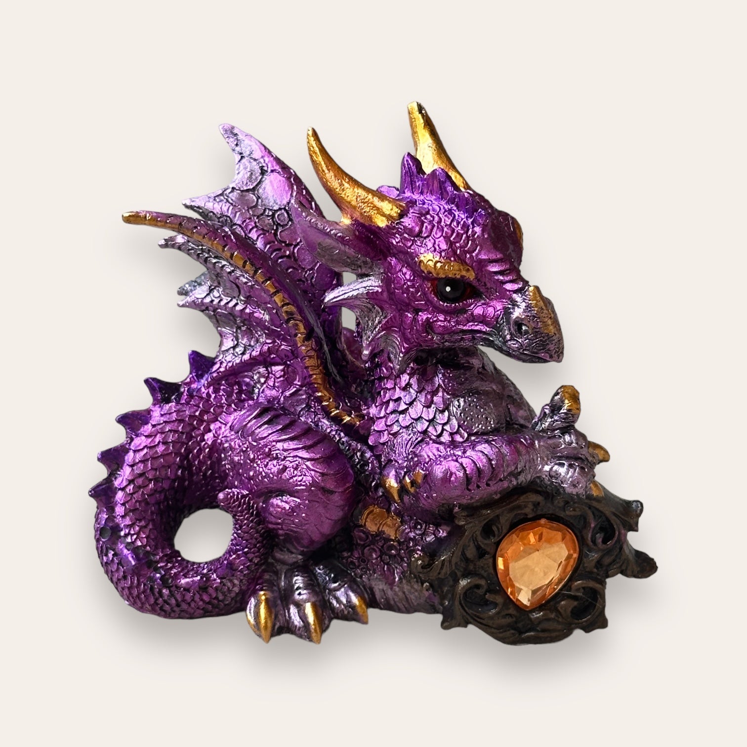 דרקון שומר אבן החן - Cosmic House