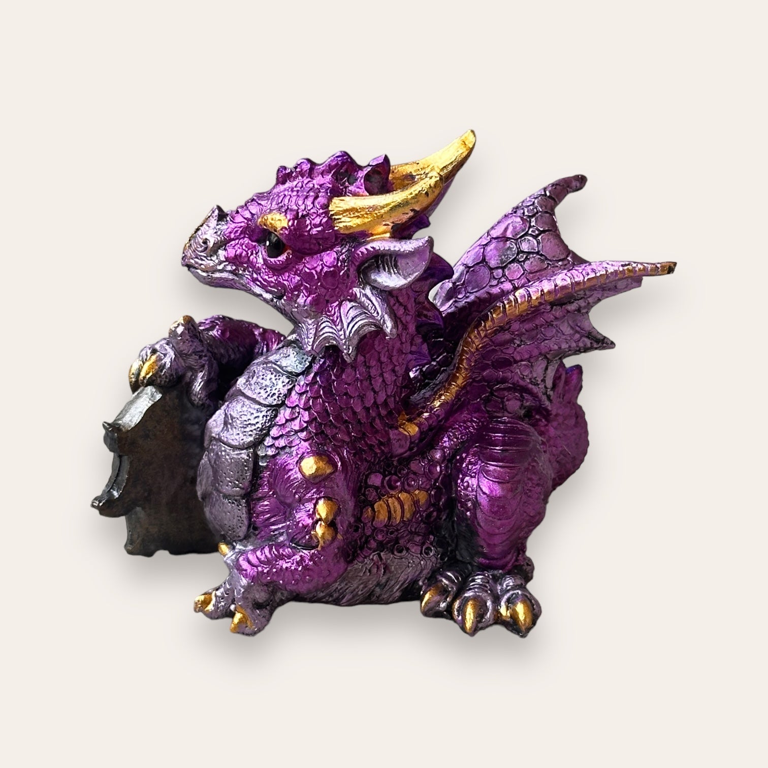 דרקון שומר אבן החן - Cosmic House