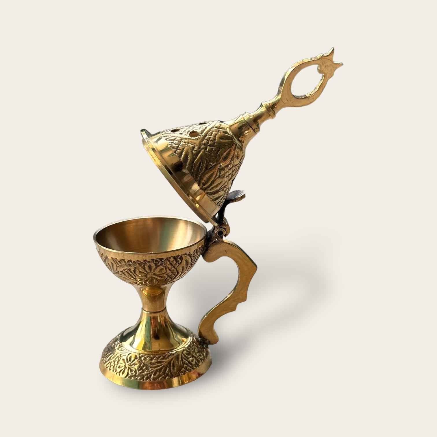 מעמד לשרף וקונוסים מפליז מרקש